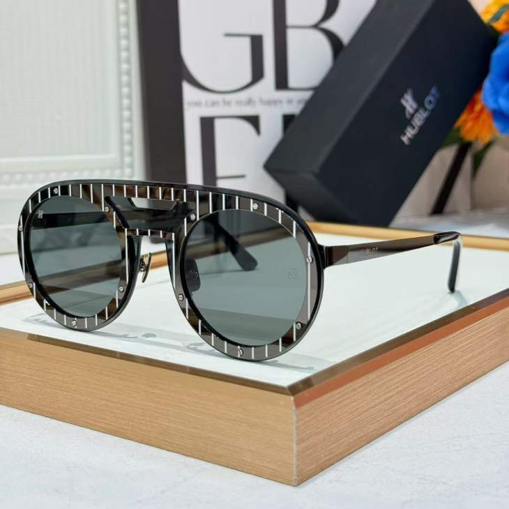 Picture of Hublot Sunglasses _SKUfw74405284fw
